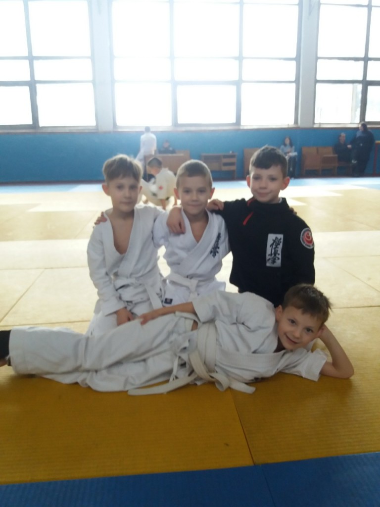 IMG-01081d26721fa324ddc4f725692b2195-V