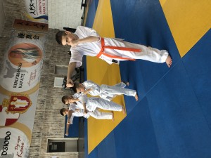 4DEDA6B9-EE40-4275-9083-298EC4ECE1A7