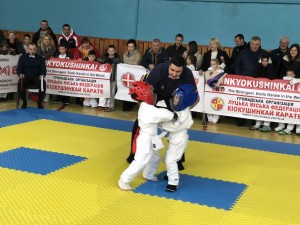 028B9E84-42CE-4D5B-8AEA-C855F6C47660