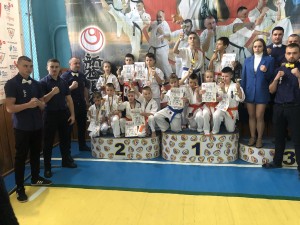 D273920E-5E6A-4B56-AF32-83008D7805F6