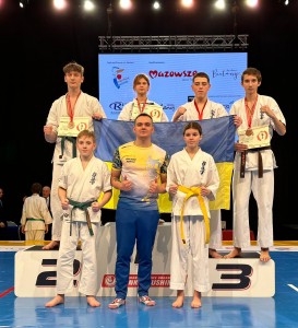 DA9CF1FA-D483-418C-808D-FCECEBAE1BF9