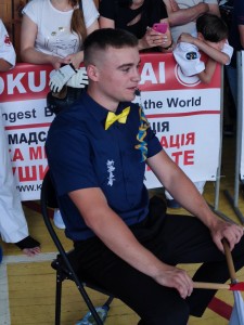 19A7FCF3-A6DE-4F0B-8469-107215C0FAAF