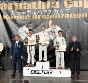 1BB3C757-1036-4A21-8002-9694A5D0AEF9