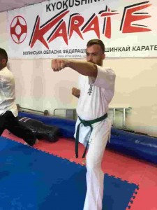 D8689677-8CA8-43E2-AD0A-4969123E07DE