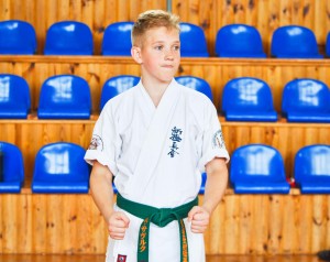 DAB04551-E225-44AA-94E7-8BC3F0A5E837