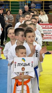 06D8B029-9BB8-49F4-80BA-EC3D1288A4DE