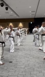 5C06B84E-3005-4A29-A5A3-D5D51D269737