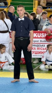 B0A0A0F8-7D4B-48FD-814F-2EDCBDE76DB0