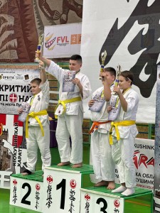 CF1E41FD-84DE-4D69-8C53-821BA15DC94B