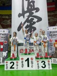 E0683DD9-4F49-4EB0-8B5E-3BF5B7FF3C2E